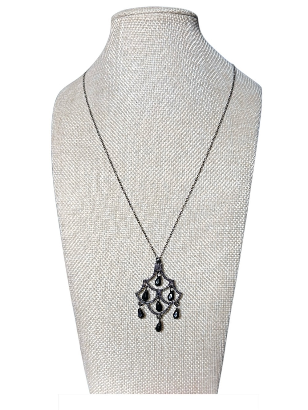 5/$25 😻 Black Teardrop Chandelier Necklace